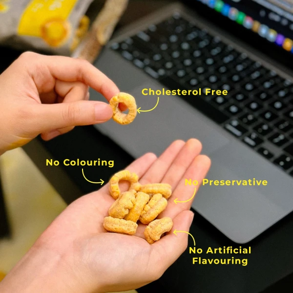 Hello M'arch Quinoa Ring Snacks Onion 30g